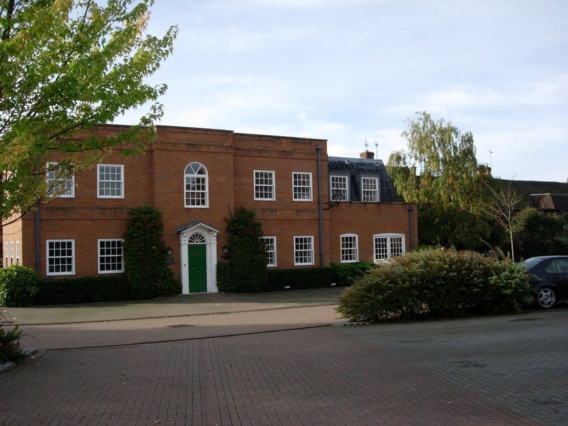 Hones Yard, 1 Waverley Lane, Farnham, GU9 8BB