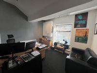Property Image for 19 Huddersfield Road, Holmfirth