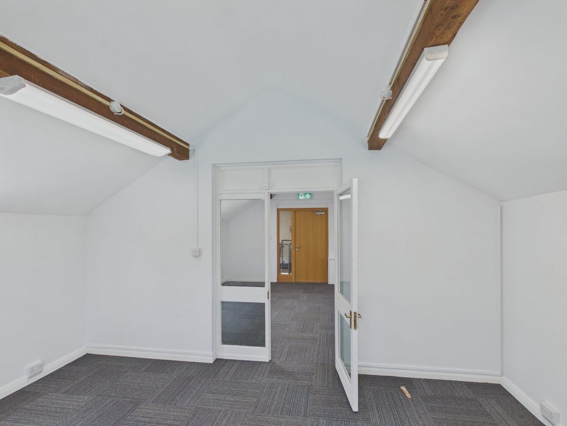 1 Worley Court, Bolesworth, Bolesworth Road, Tattenhall, Chester, Cheshire, CH3 9HW