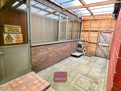 Property Image for Trent Lane, Castle Donington, DE74 2NP