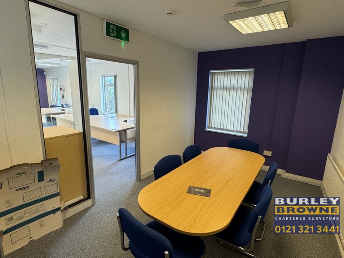 2 / 2a Market Place, Rugby, Warwickshire, CV21 3DY
