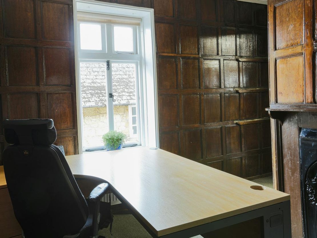 Antrobus House Business Centre, 18 College Street, Petersfield, GU31 4AD