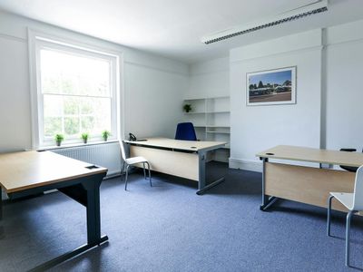Property Image for Antrobus House Business Centre, 18 College Street, Petersfield, GU31 4AD