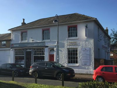 Property Image for Antrobus House Business Centre, 18 College Street, Petersfield, GU31 4AD