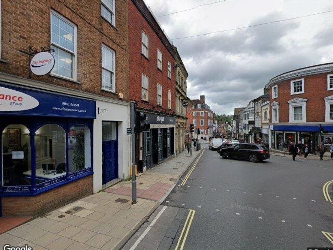 First Floor, 88/89 High Street, Winchester, SO23 9AP