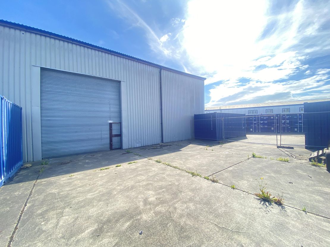 BoXx Depot STORAGE / WORKSHOP UNITS, Southbourne Business Park, Courtlands Road, Eastbourne, East Sussex, BN22 8UY