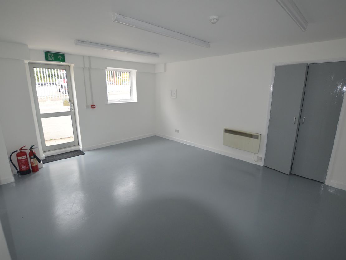 Unit 1 Twin Bridges Business Park, Selsdon Road, South Croydon, Surrey, CR2 6PL