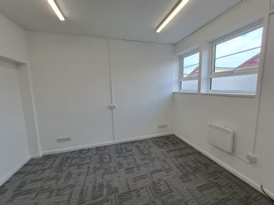 Property Image for Unit 16, Tewin Court, Welwyn Garden City, AL7 1AU