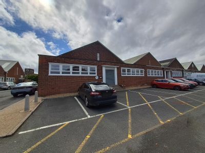 Property Image for Unit 16, Tewin Court, Welwyn Garden City, AL7 1AU