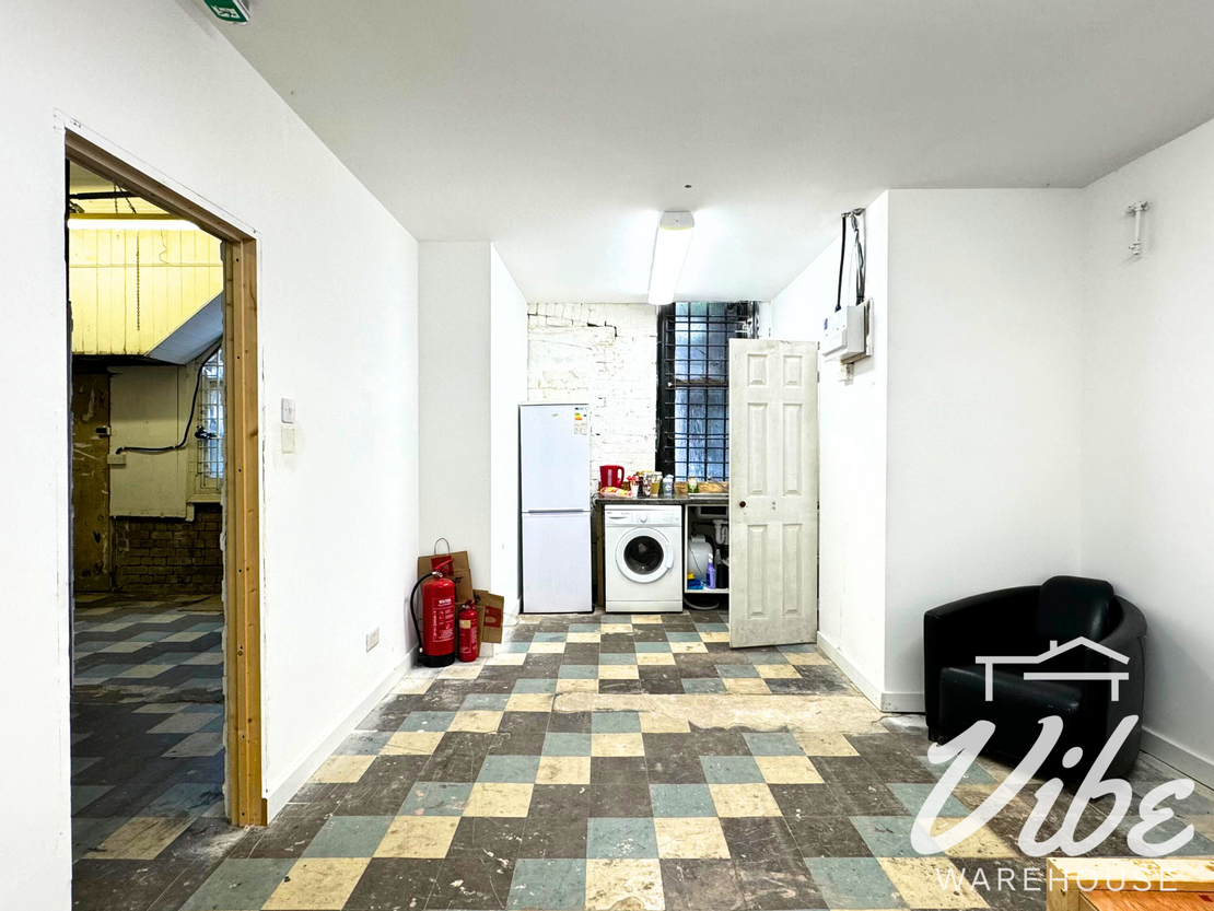 Clarence Mews, Lower Clapton, London E5 8HL