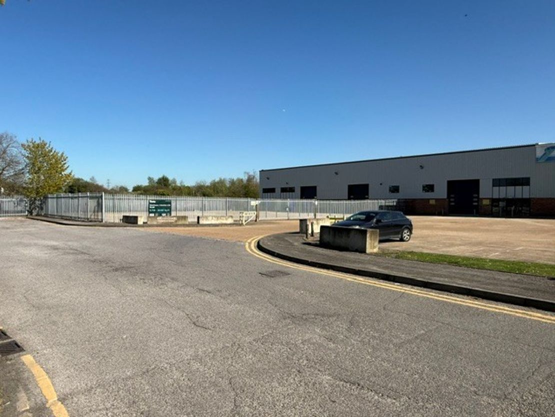 56/57 Trinity Trading Estate, Mill Way, Sittingbourne, Kent, ME10 2PD