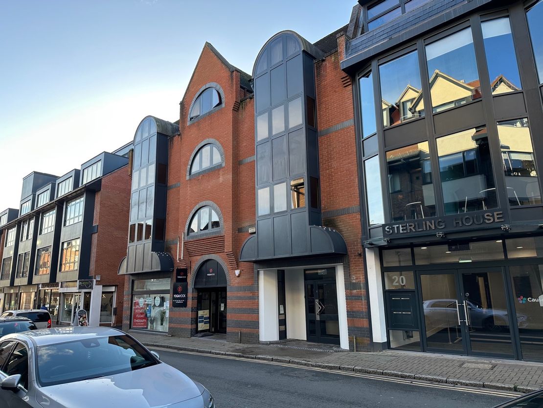 Penn House, 22 Station Road, Gerrards Cross, Buckinghamshire, SL9 8EL