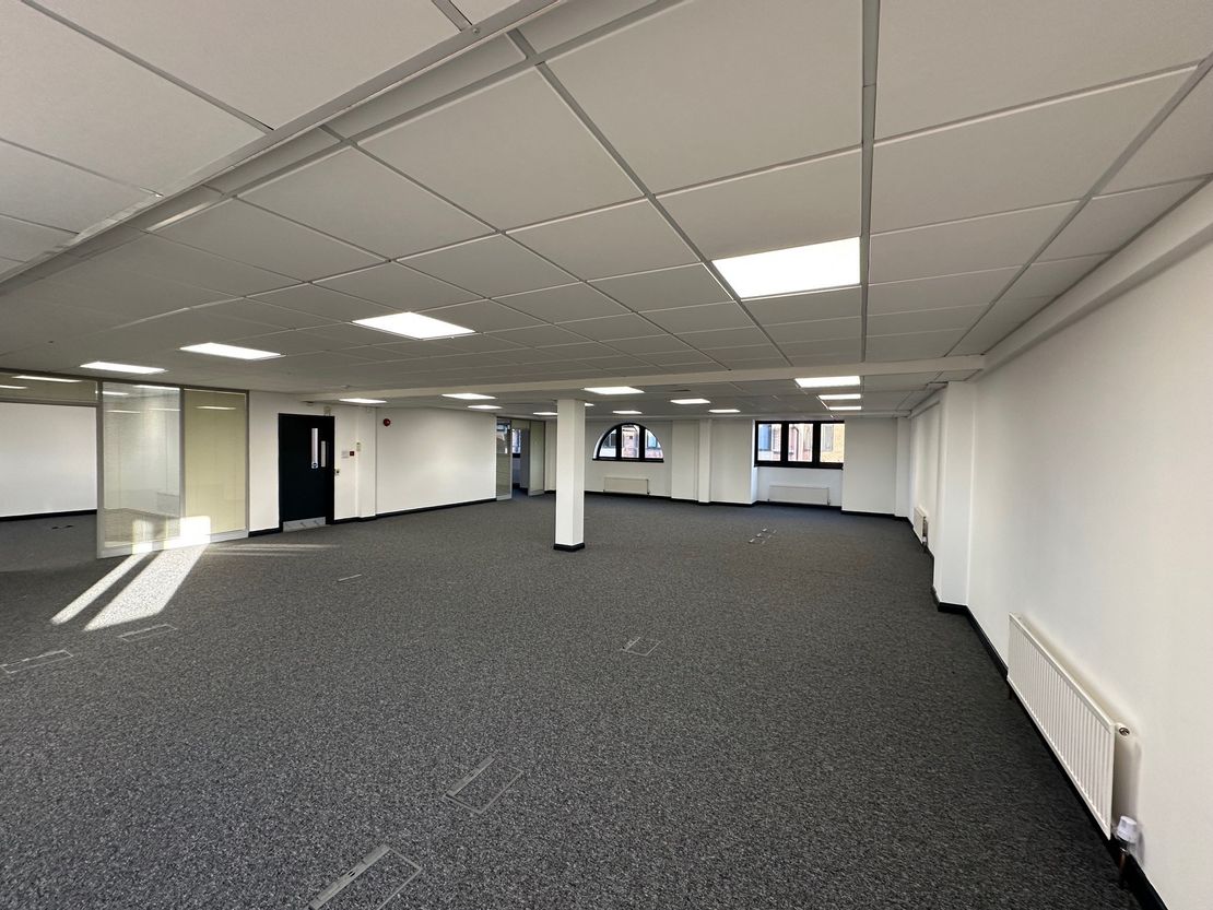 Penn House, 22 Station Road, Gerrards Cross, Buckinghamshire, SL9 8EL