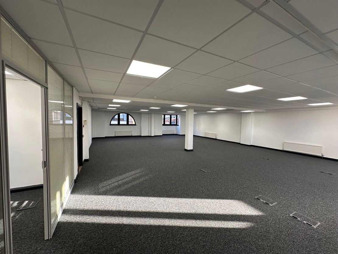 Penn House, 22 Station Road, Gerrards Cross, Buckinghamshire, SL9 8EL