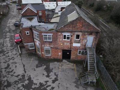 Property Image for Mistral House, Parsons Lane, Hinckley, Leicestershire, LE10 1XT