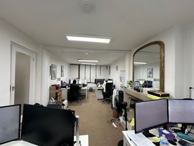 Property Image for Cross Keys House, 18 Wycombe End, Beaconsfield, Buckinghamshire, HP9 1NB