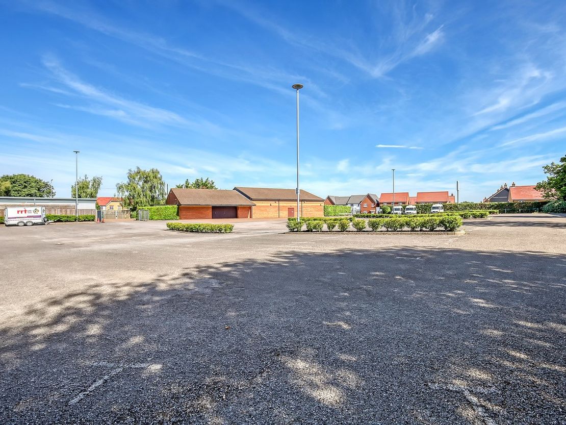 1 Canterbury Lane, Rainham, Gillingham, Kent, ME8 8AS