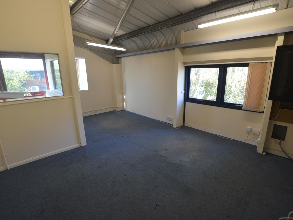 Unit 5 Boundary Business Court, Church Road, Mitcham, Surrey, CR4 3TD