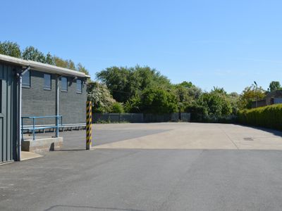 Property Image for 29 Mount Avenue, Bletchley, Milton Keynes, Buckinghamshire, MK1 1LS