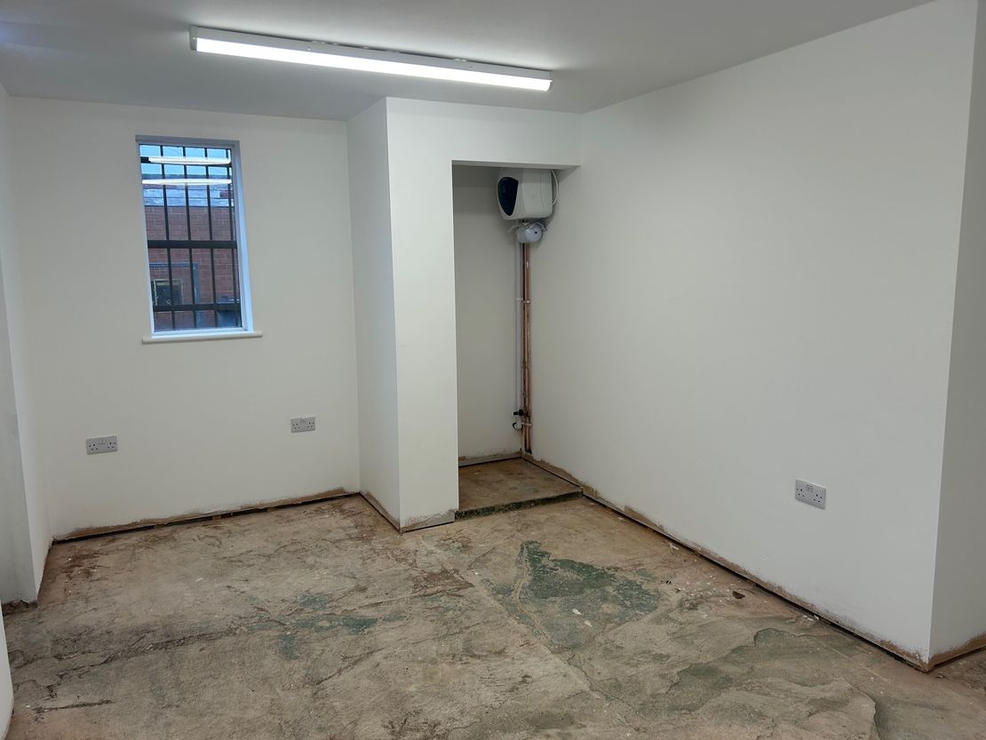370a Carlton Hill, Carlton, Nottinghamshire, NG4 1JB
