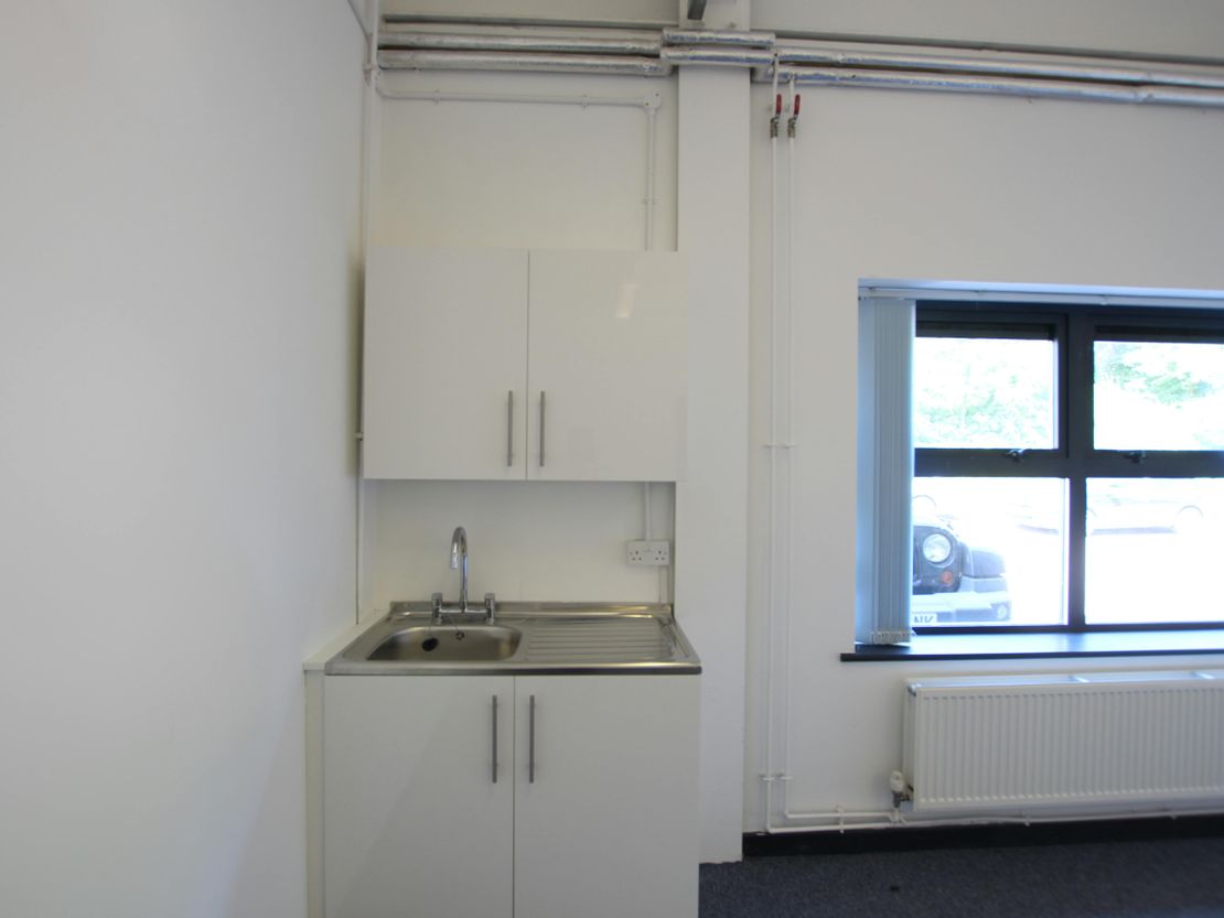 6 The Enterprise Centre, Coxbridge Business Park, Farnham, GU10 5EH