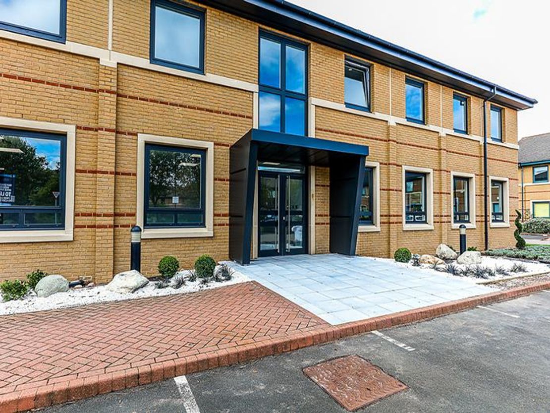 2620 Kings Court, The Crescent, Birmingham, West Midlands, B37 7YE