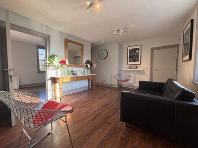 Property Image for First Floor The Treatment Centre, Unit 2, High Street, Twyford, Winchester, Hampshire, SO21 1NH