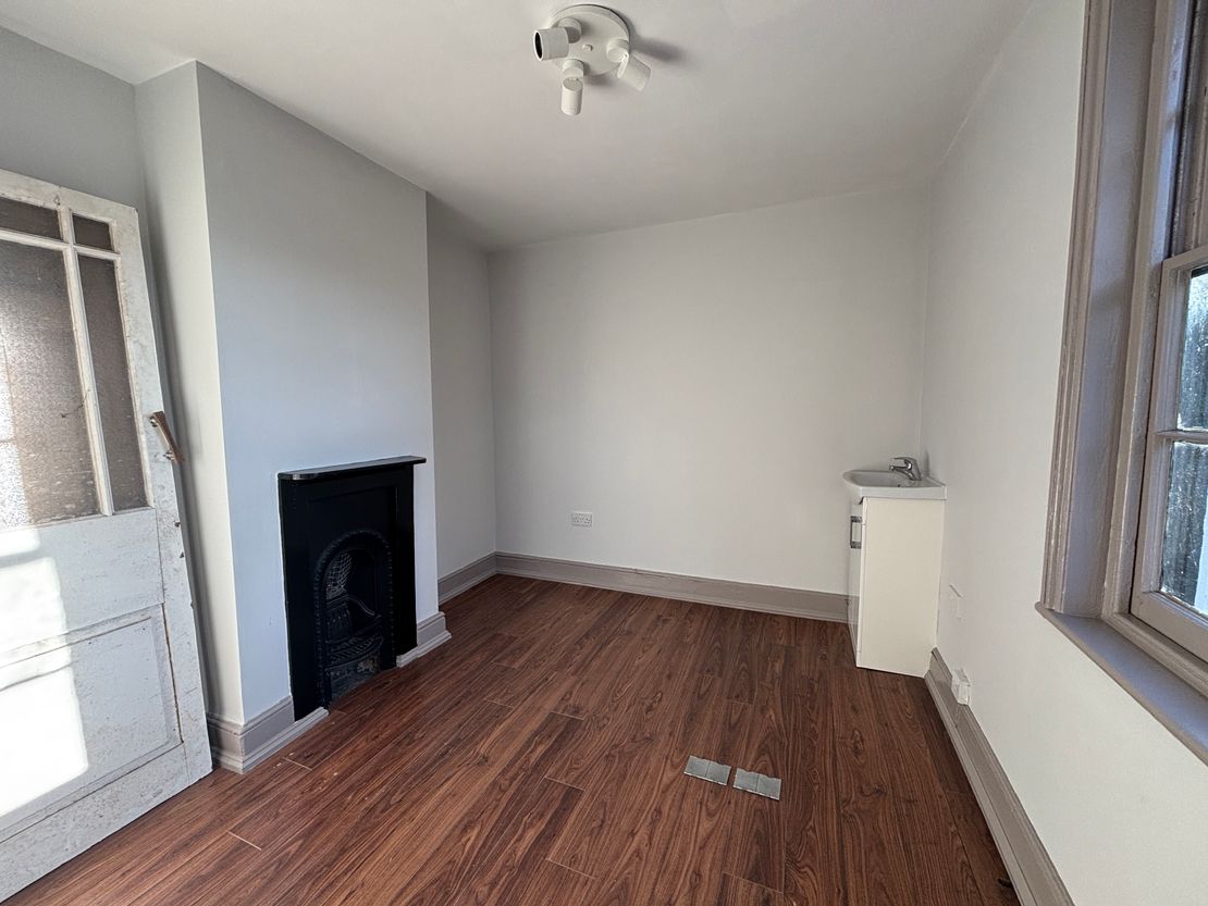 First Floor The Treatment Centre, Unit 2, High Street, Twyford, Winchester, Hampshire, SO21 1NH
