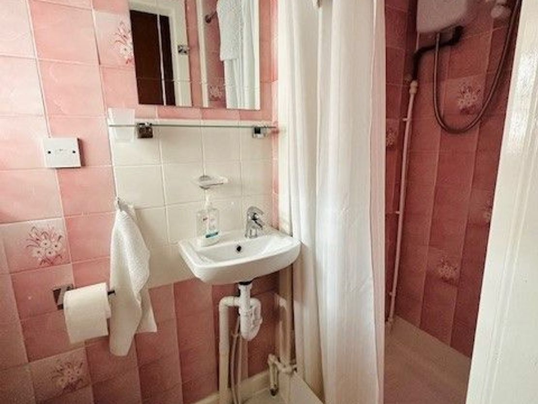 Lyndale Holiday Flats, Palatine Road, Blackpool, FY1