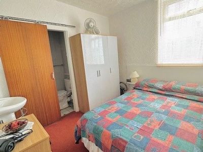 Property Image for Lyndale Holiday Flats, Palatine Road, Blackpool, FY1