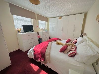 Property Image for Lyndale Holiday Flats, Palatine Road, Blackpool, FY1