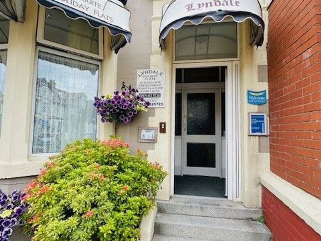 Lyndale Holiday Flats, Palatine Road, Blackpool, FY1