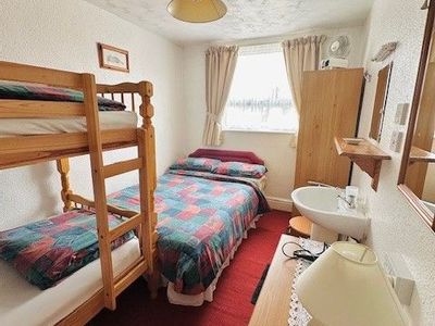 Property Image for Lyndale Holiday Flats, Palatine Road, Blackpool, FY1