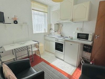 Property Image for Lyndale Holiday Flats, Palatine Road, Blackpool, FY1