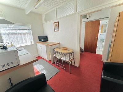 Property Image for Lyndale Holiday Flats, Palatine Road, Blackpool, FY1