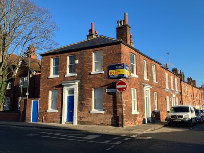 Property Image for 2 Laburnum Road, Wakefield, West Yorkshire, WF1 3QS