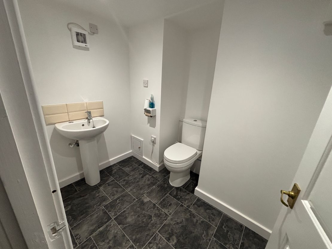 2 Laburnum Road, Wakefield, West Yorkshire, WF1 3QS