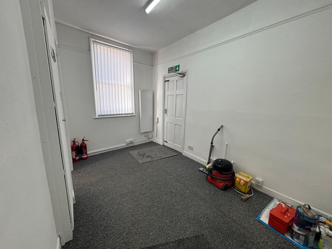 2 Laburnum Road, Wakefield, West Yorkshire, WF1 3QS