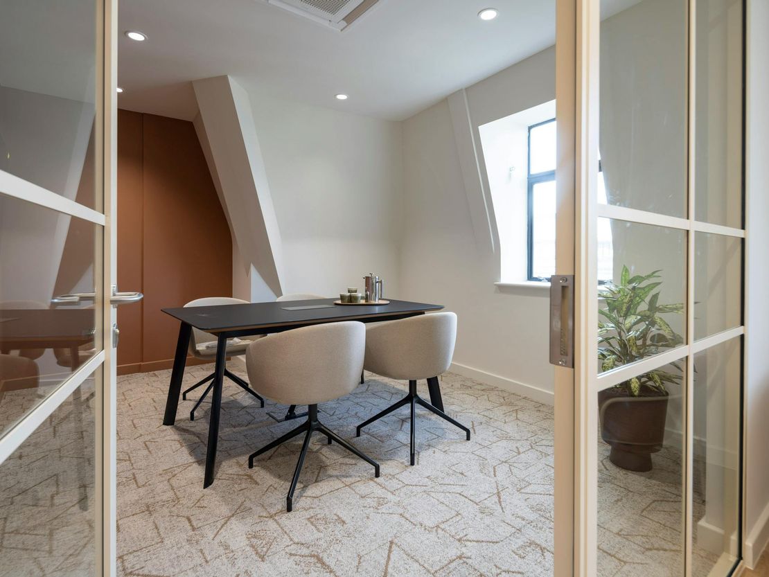 95 Aldwych, Midtown, WC2B 4JF