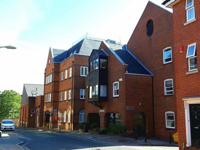 Property Image for Star Lane House, Staple Gardens, Winchester, SO23 9AD
