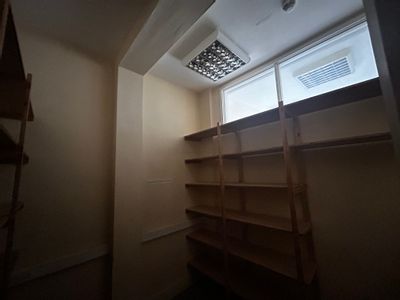 Property Image for 7 Bank Street, Ashford, Kent, TN23 1BZ