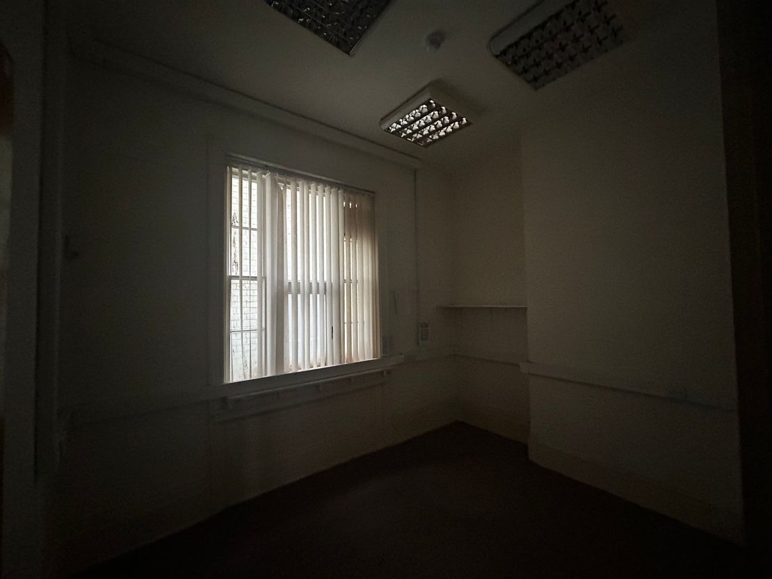 7 Bank Street, Ashford, Kent, TN23 1BZ
