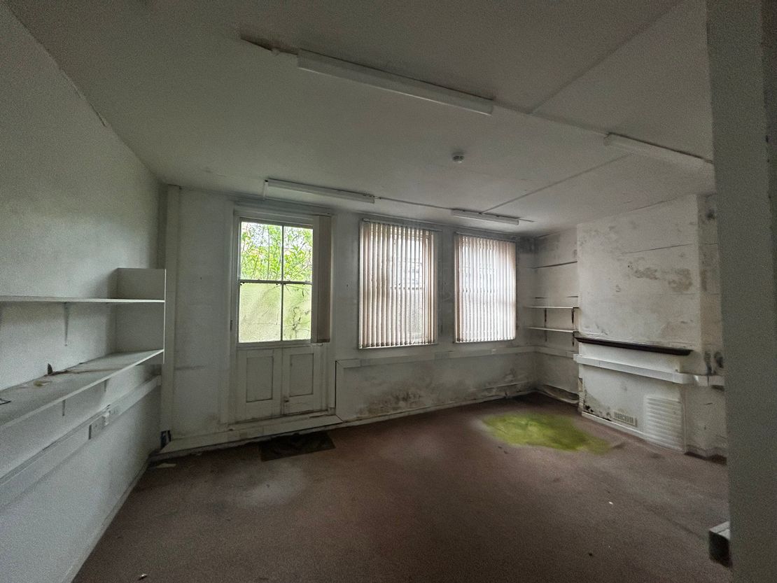 7 Bank Street, Ashford, Kent, TN23 1BZ