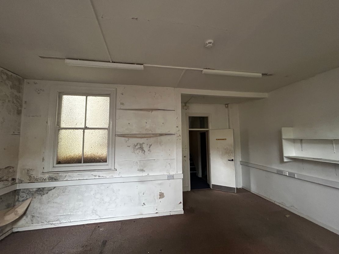 7 Bank Street, Ashford, Kent, TN23 1BZ