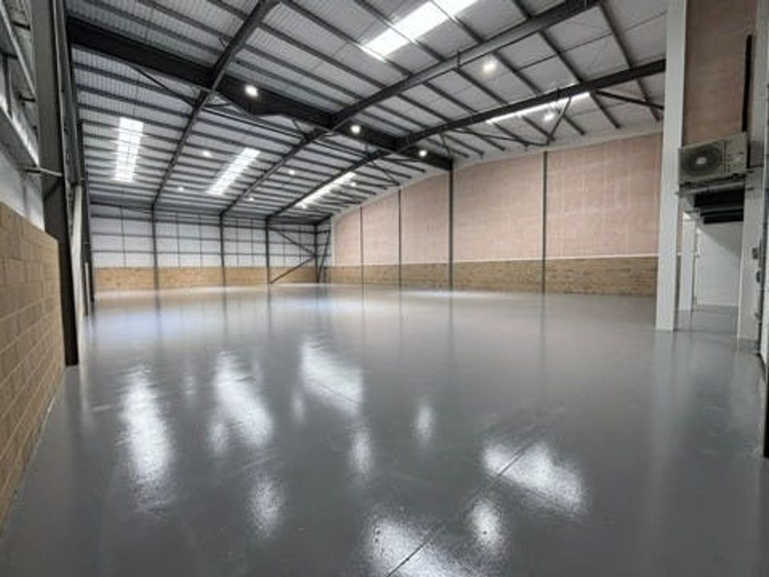 Unit 9, Hatch Industrial Park, Basingstoke, RG24 7NG