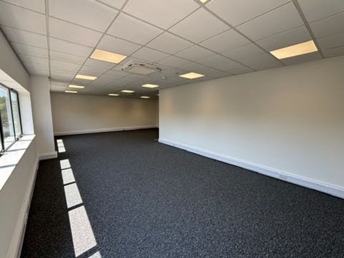 Unit 9, Hatch Industrial Park, Basingstoke, RG24 7NG