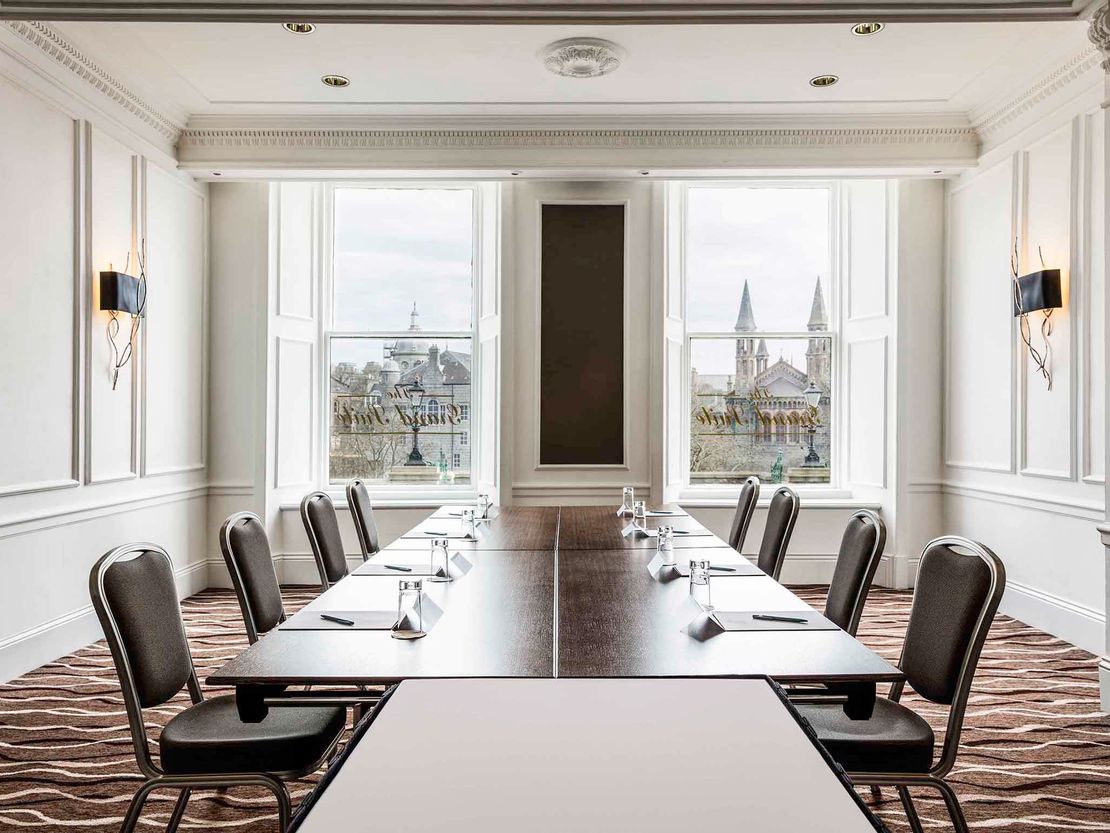 Mercure Aberdeen Caledonian Hotel, 10-14 Union Terrace, Aberdeen, AB10 1WE