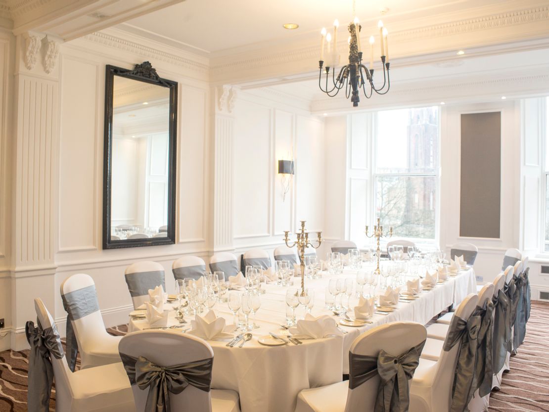 Mercure Aberdeen Caledonian Hotel, 10-14 Union Terrace, Aberdeen, AB10 1WE