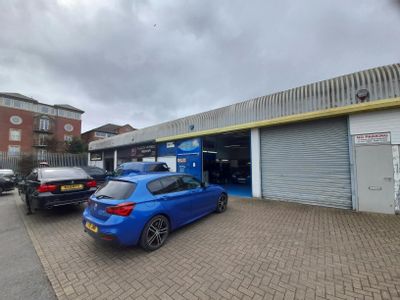 Property Image for Unit 13, Longbridge Industrial Park, Southampton, SO14 3FL
