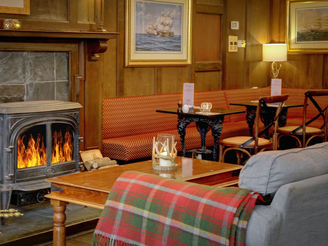 Crianlarich Hotel, Main Street, Crianlarich, Stirling, FK20 8RW